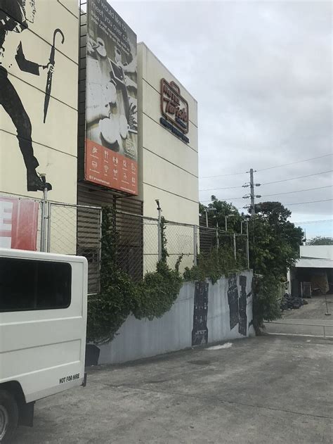 Hotel Turista Canlubang in Calamba .